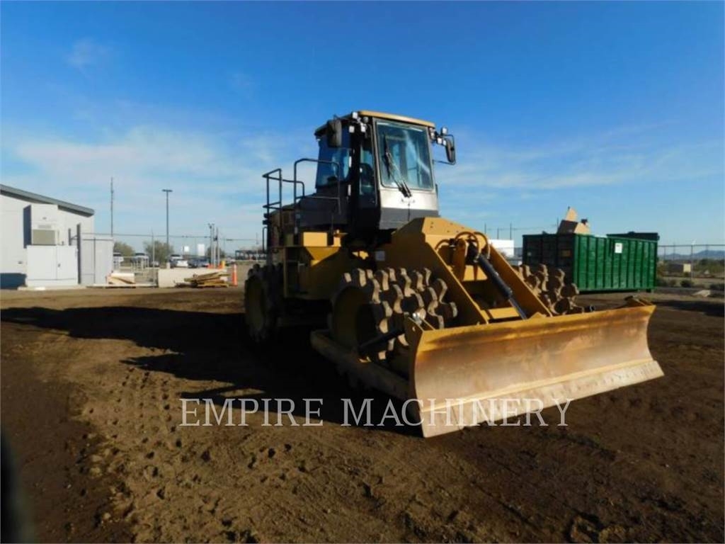 Caterpillar 815K Waste Compactors Construction CATERPILLAR WORLDWIDE