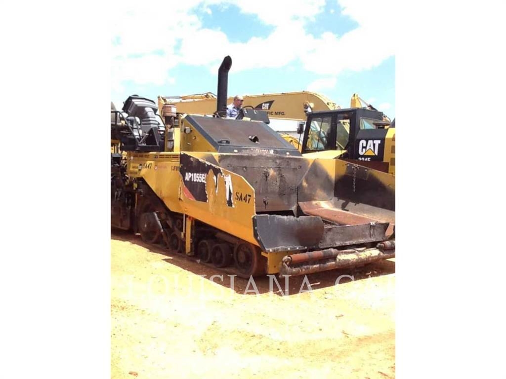 Caterpillar AP-1055E - Asphalt pavers - Construction ...