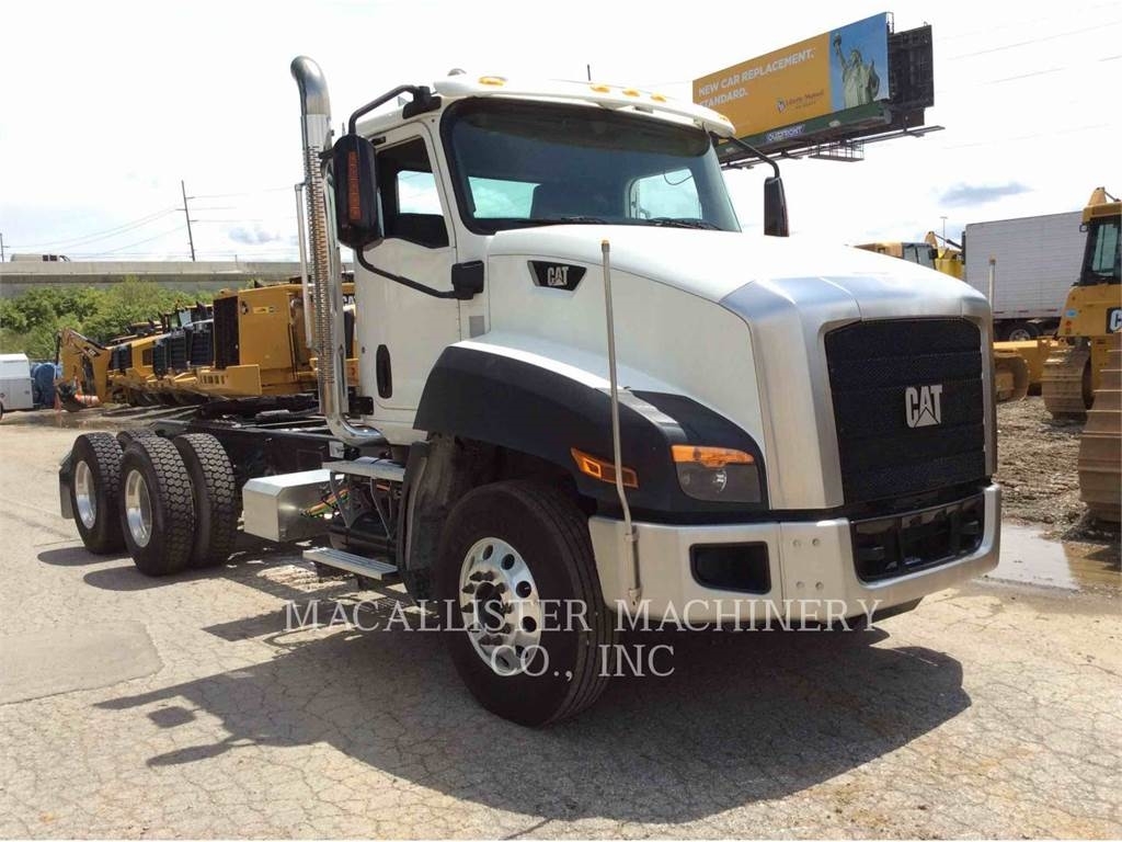 Caterpillar CT660S on highway trucks Transport CATERPILLAR WORLDWIDE
