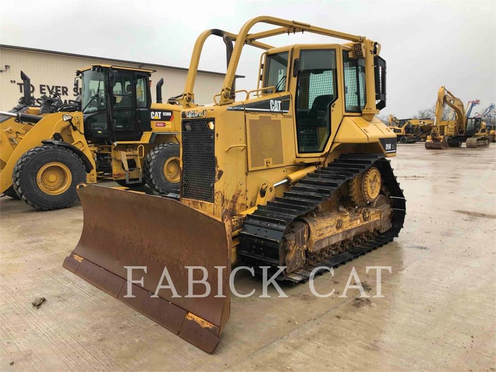 Caterpillar D5N XL Dozers Construction CATERPILLAR WORLDWIDE