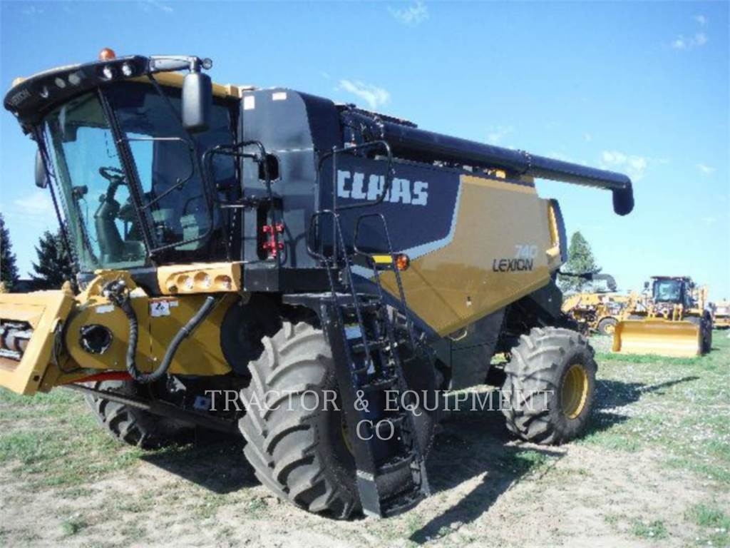 CLAAS LX740 combines Agriculture CATERPILLAR WORLDWIDE
