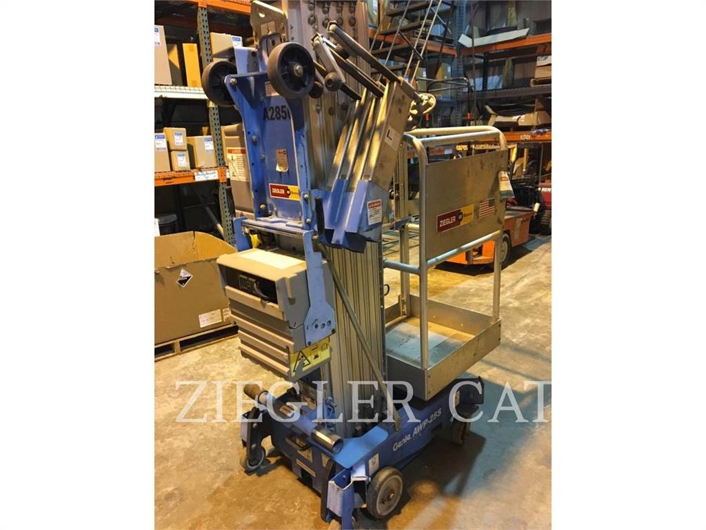 Genie AWP25 lift scissor Construction CATERPILLAR WORLDWIDE