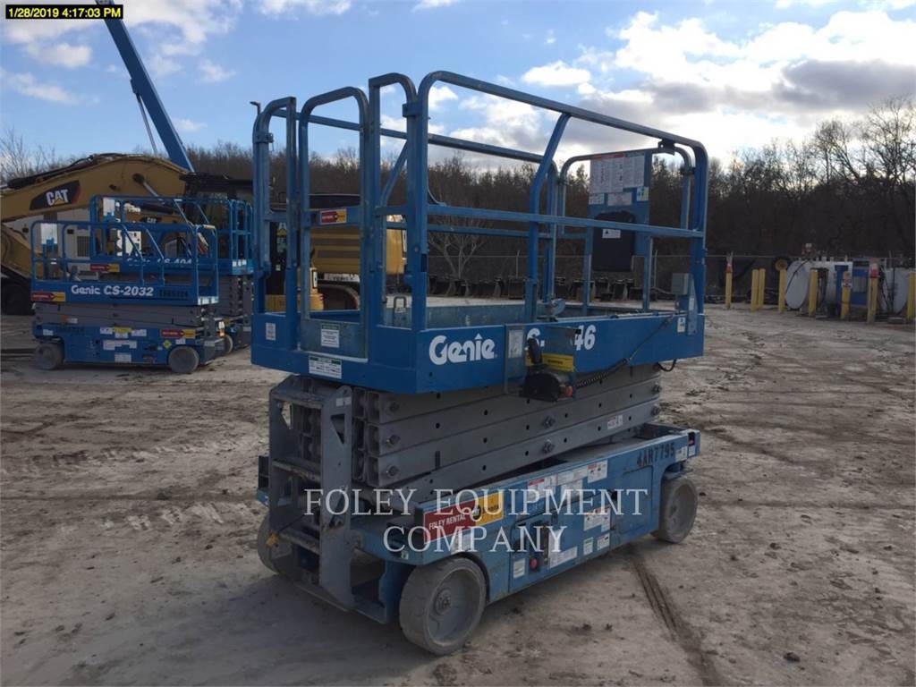 Genie GS2646 lift scissor Construction CATERPILLAR WORLDWIDE