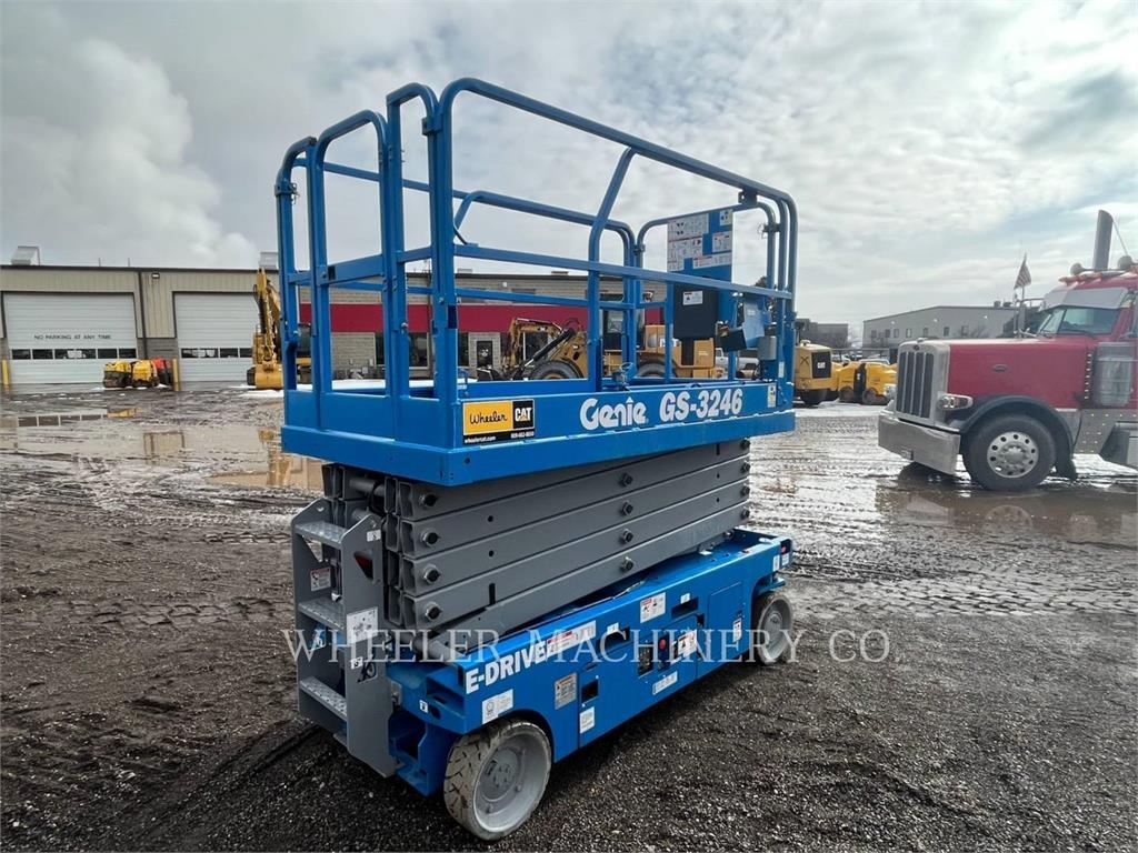 Genie GS3246 - 剪叉式升降机 - 建筑设备 - CATERPILLAR WORLDWIDE