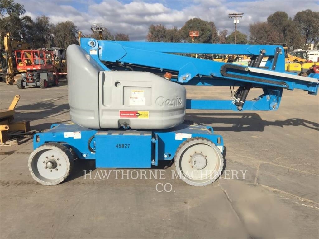 Genie Z40/23NRJ Articulated boom lifts Construction CATERPILLAR WORLDWIDE