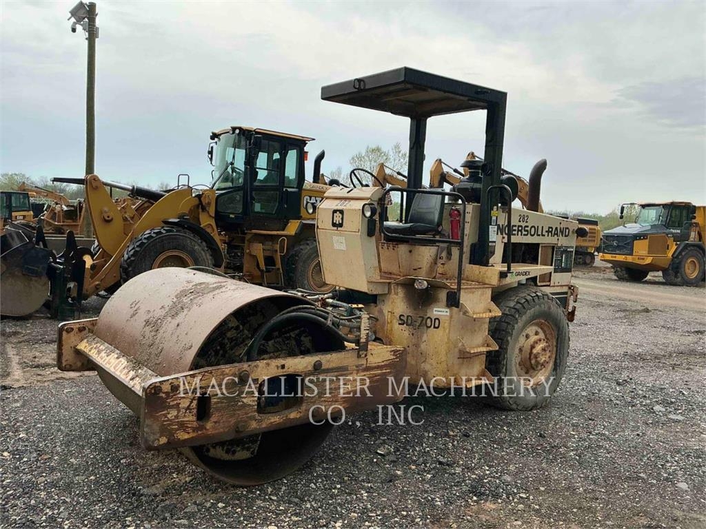 2001 Ingersoll Rand SD70 For Sale 25,000 USD Cat Used