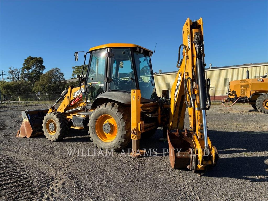 JCB 3CX image 4