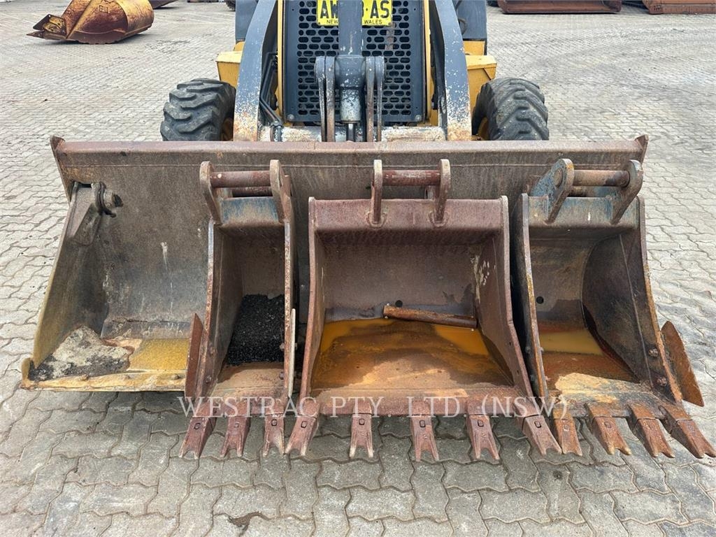 John Deere 315SJ image 9