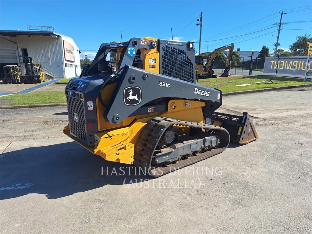 John Deere 331G image 3