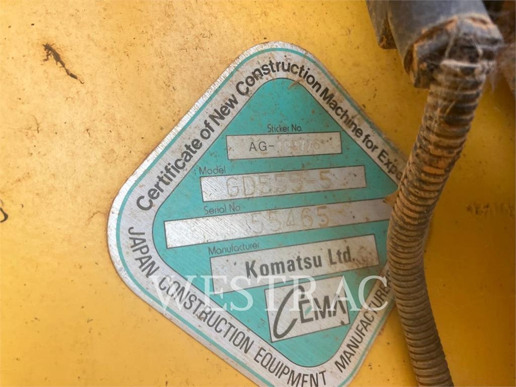 Komatsu GD555-5 image 6