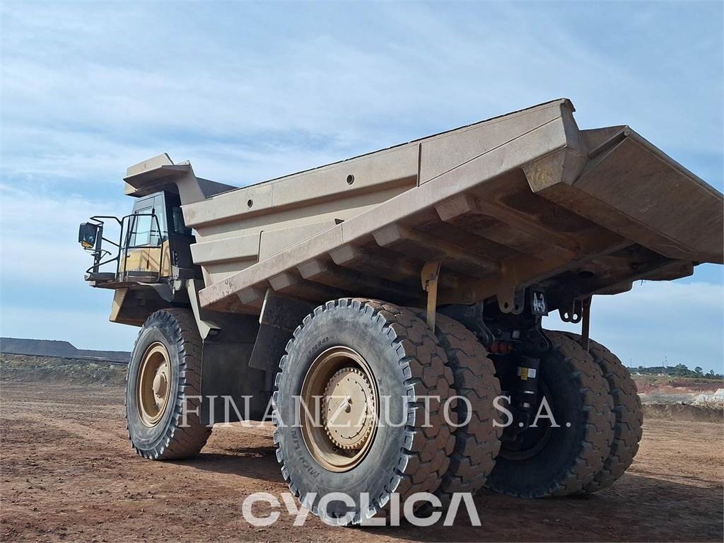 Komatsu HD785-7 - アーティキュレート式ダンプトラック - 建設