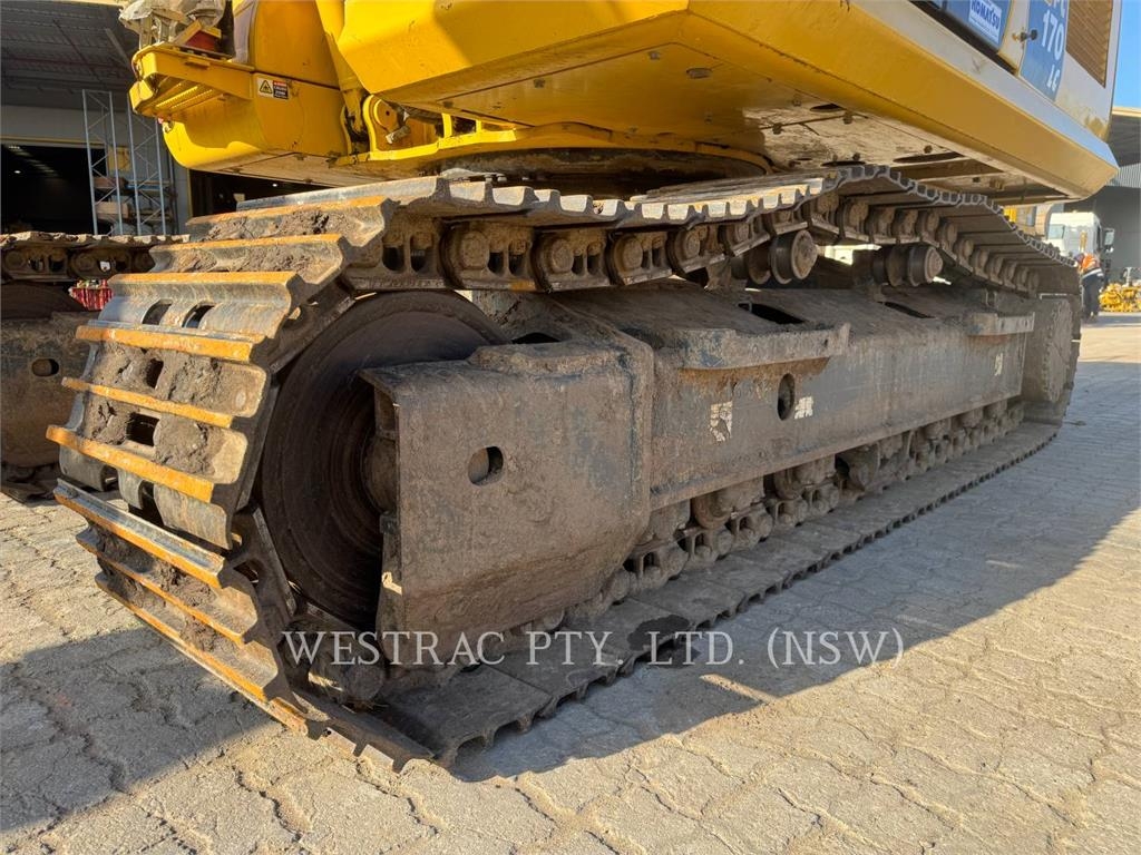 Komatsu PC170LC-11 image 11