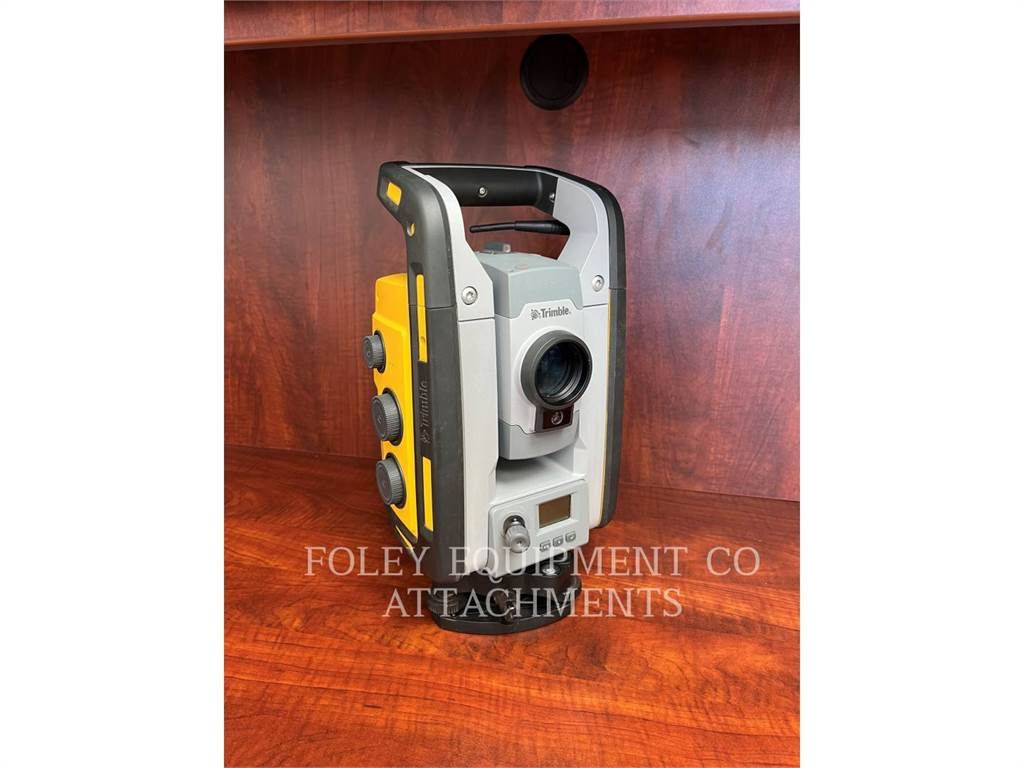  Trimble GPS SYSTEM EQUIPMENT SPS930 For Sale 19,500 USD Cat Used