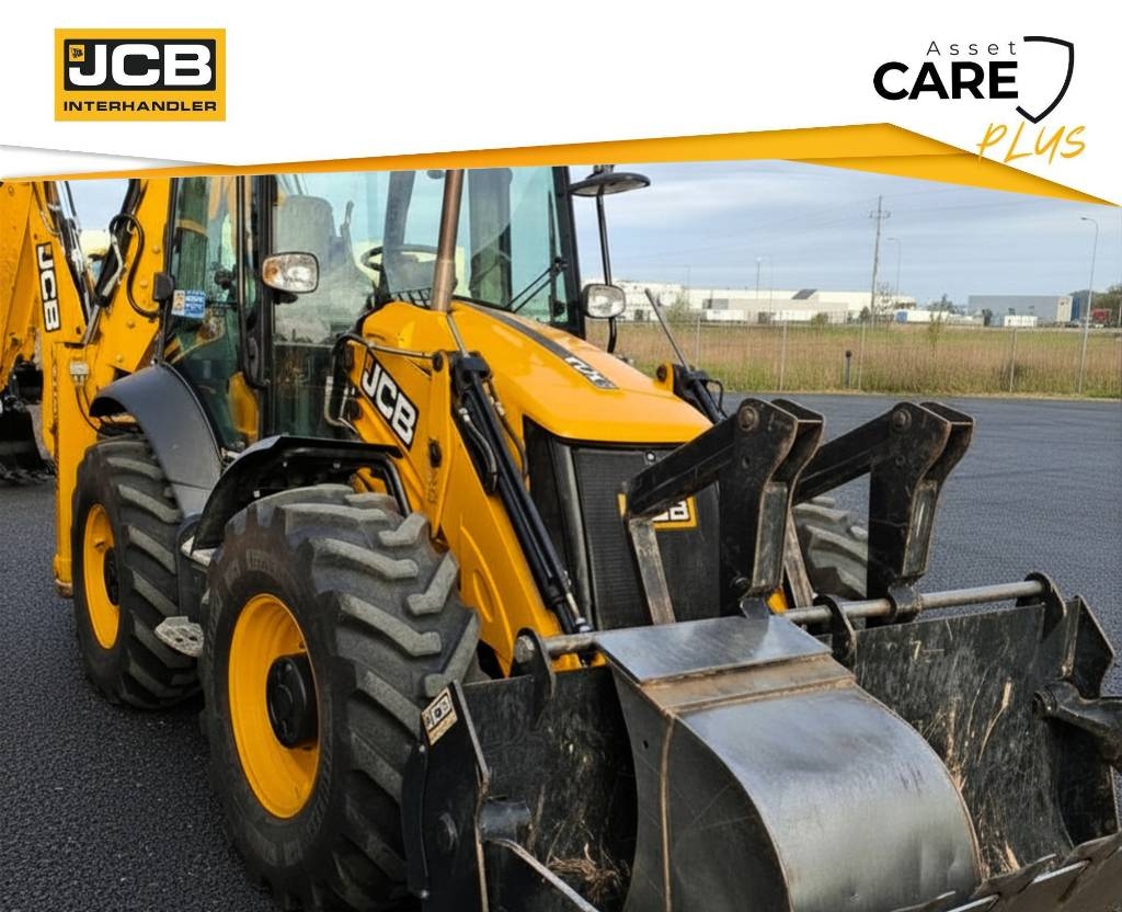 JCB 4CX Plus 2024 koparko-ładowarka używana