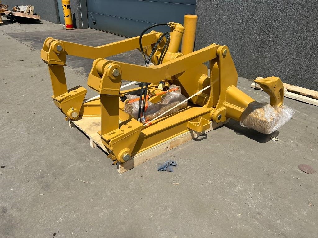 CAT D6T - D6R NEW RIPPER