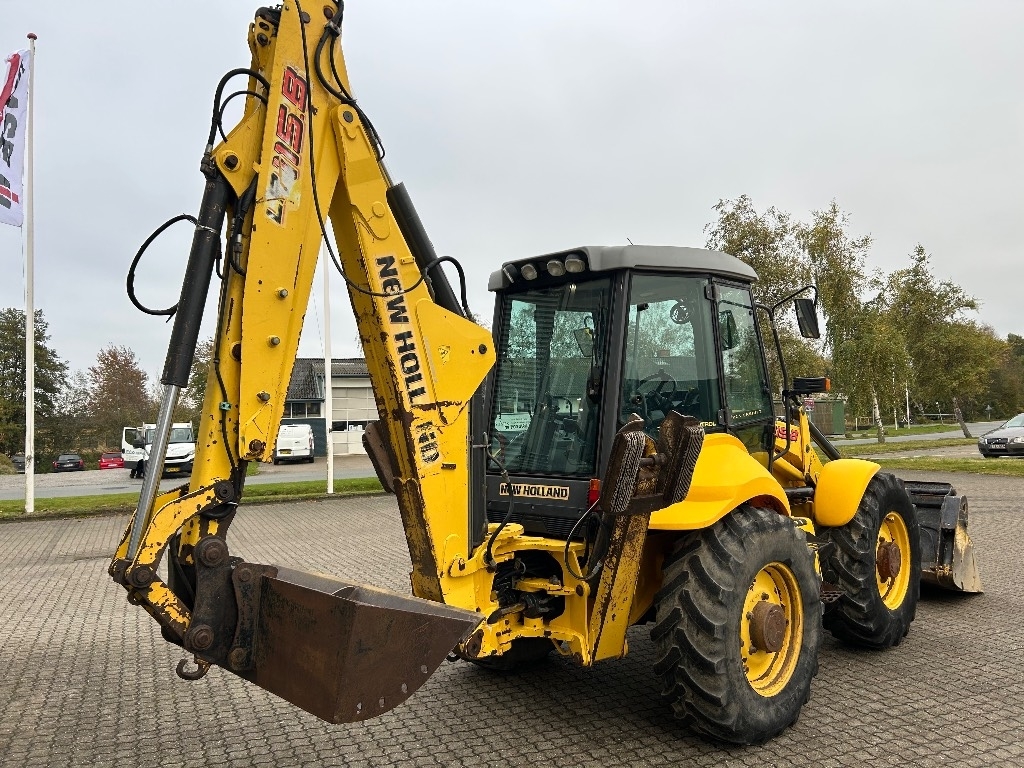 New Holland LB 115 B-4 PS