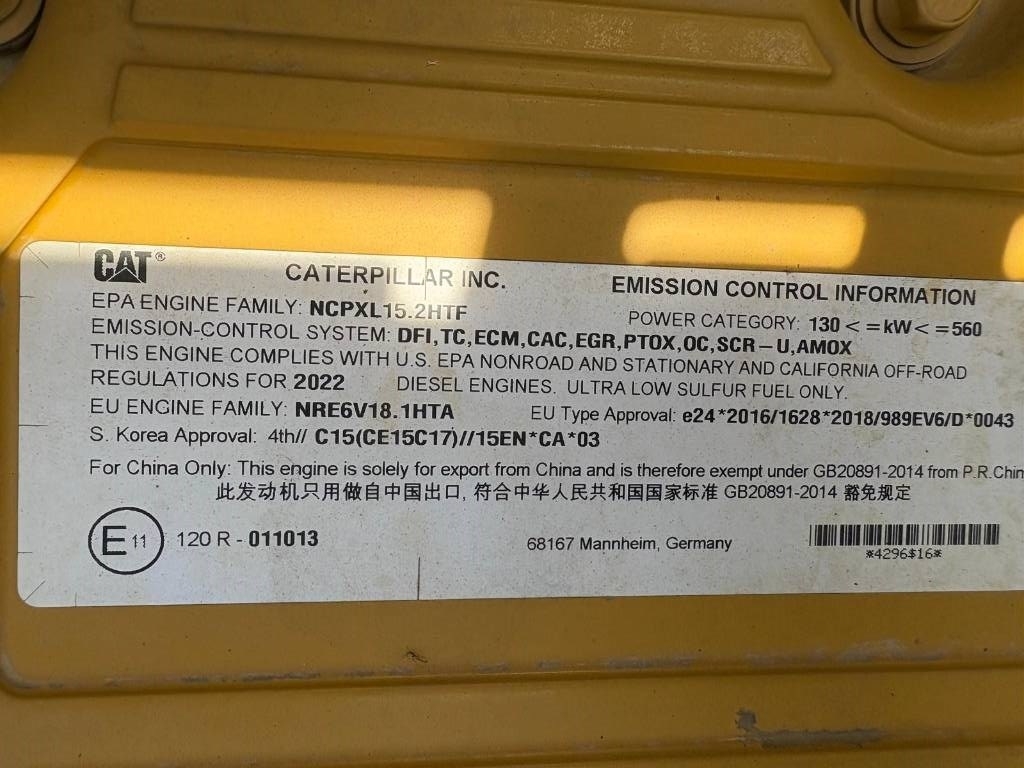 CAT 374 (On Transport)