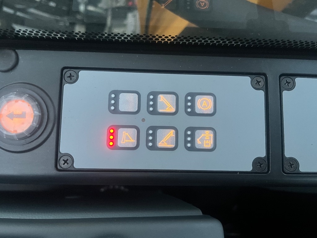 liebherr-913-compact-myyty-sol,dcd2d5cc