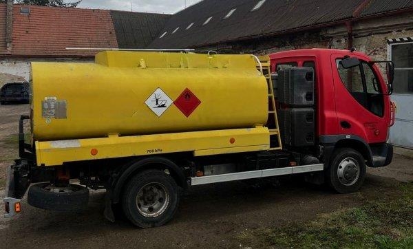 Avia D90 (Cummins motor)