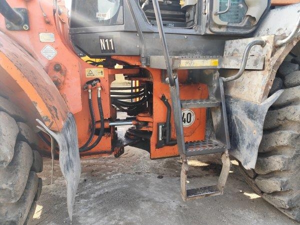 Hitachi ZW 220