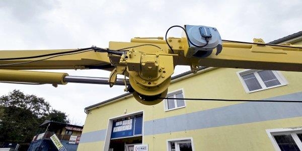 Iveco 50C18 Daily (3.D 16V) Giugiaro + Effer - 3700 2S