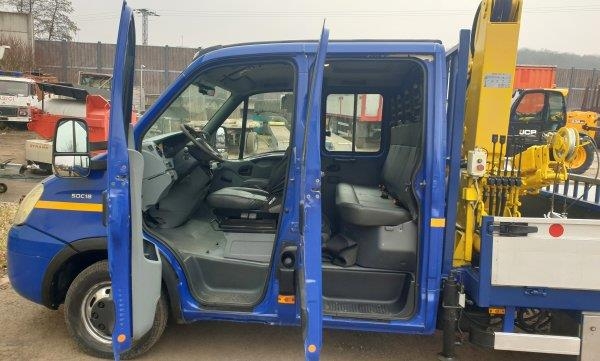 Iveco 50C18 Daily (3.D 16V) Giugiaro + Effer - 3700 2S