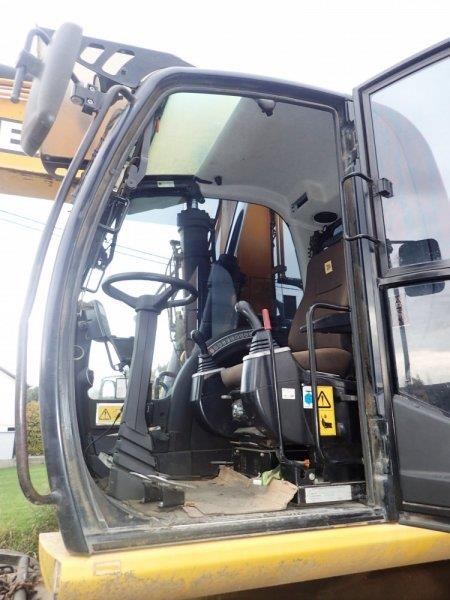 JCB JS 160 W