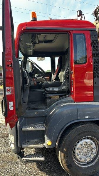 MAN TGS 26.400 + LIV 120Z +Unilift TA20