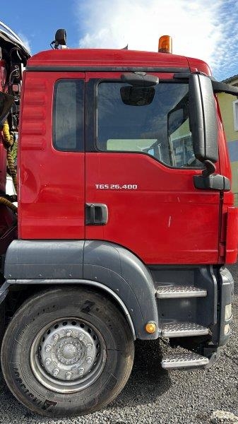 MAN TGS 26.400 + LIV 120Z +Unilift TA20
