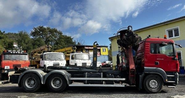 MAN TGS 26.400 + LIV 120Z +Unilift TA20