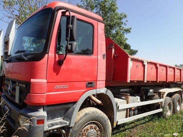 Mercedes-Benz Actros 3336