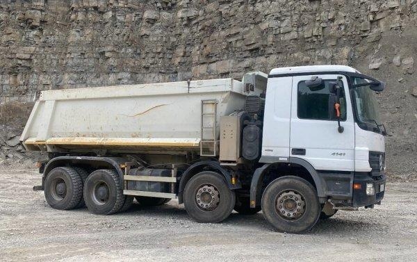 Mercedes-Benz Actros 4141 +Schmitz