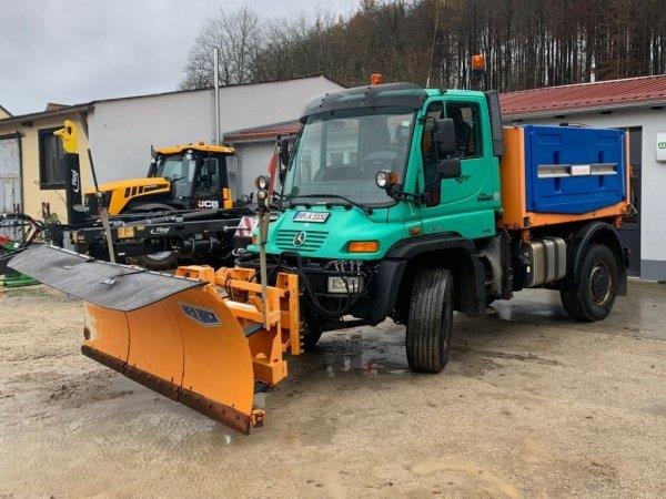 Mercedes-Benz Benz Unimog U 500