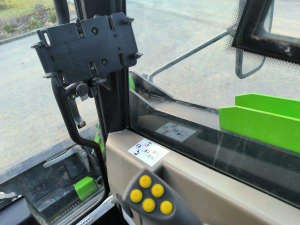 [Other] _JINÉ (CZ) Kovaco - Elise 900