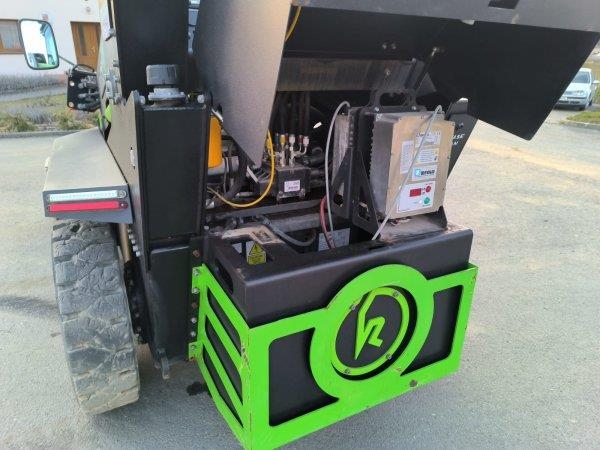 [Other] _JINÉ (CZ) Kovaco - Elise 900