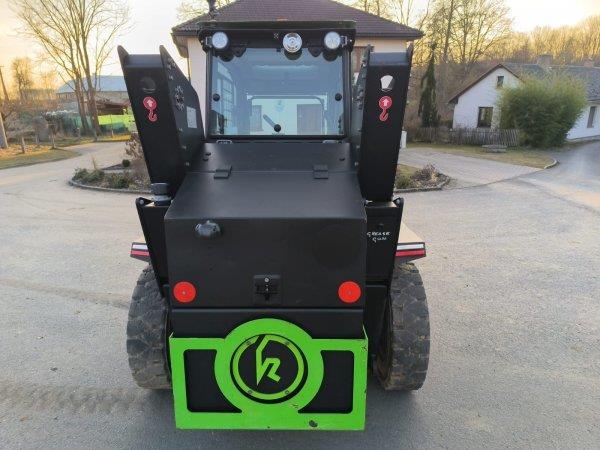 [Other] _JINÉ (CZ) Kovaco - Elise 900