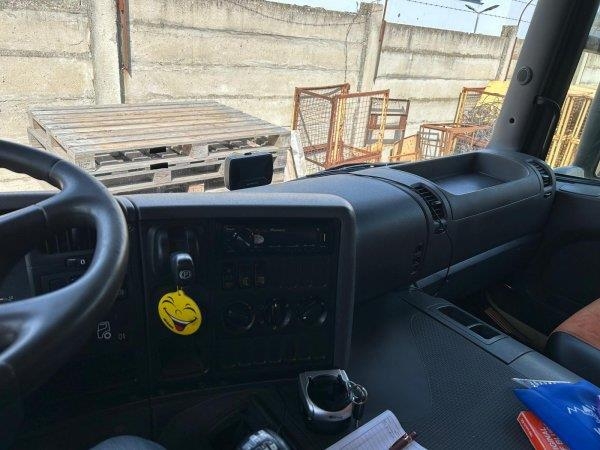 Scania P230 LB
