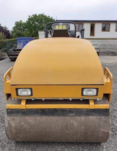 Stavostroj / AMMANN VH 350