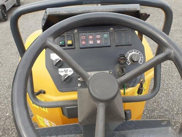 Stavostroj / AMMANN VH 350