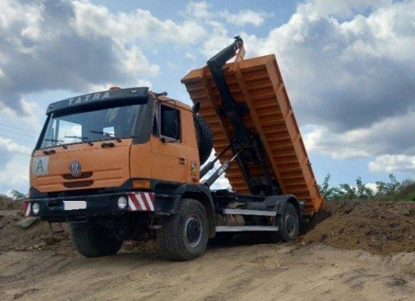 Tatra 815