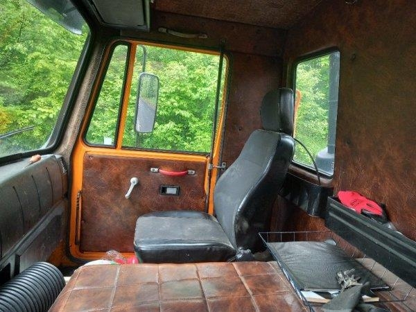 Tatra 815