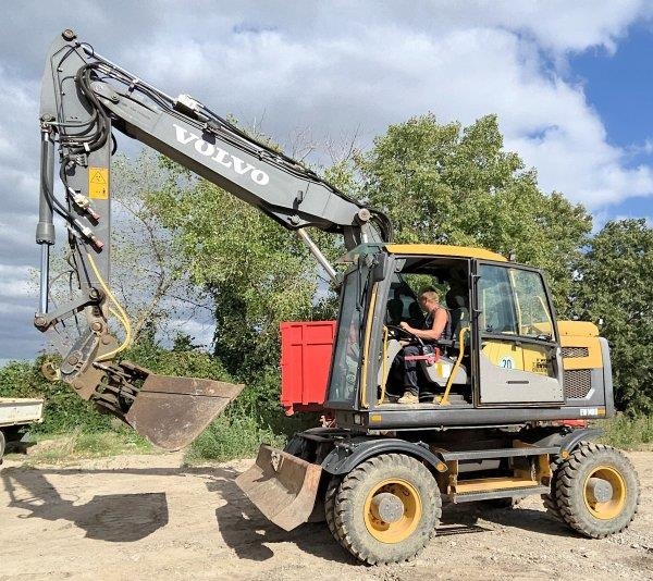 Volvo EW 140 D