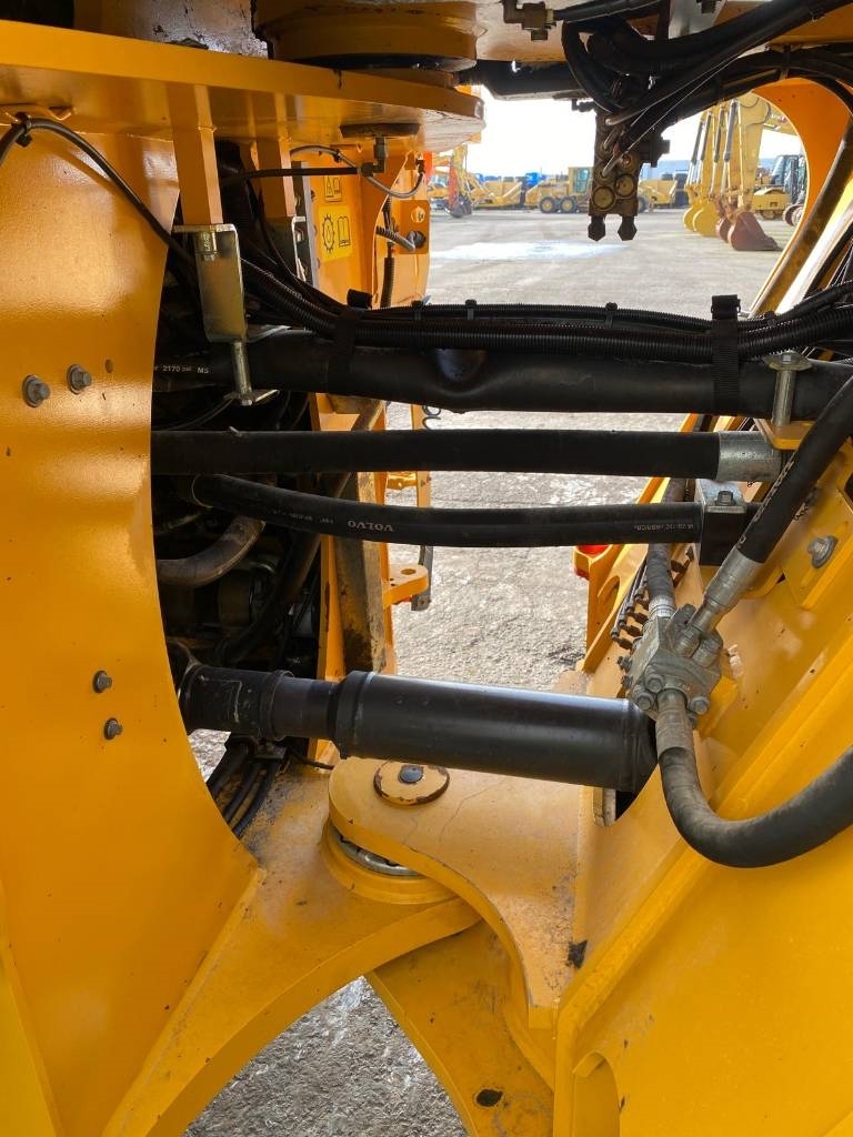 Volvo L 260 H (CDC + BSS)