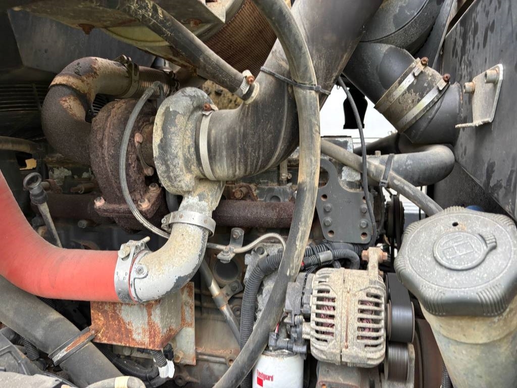 New Holland F 106.6 A