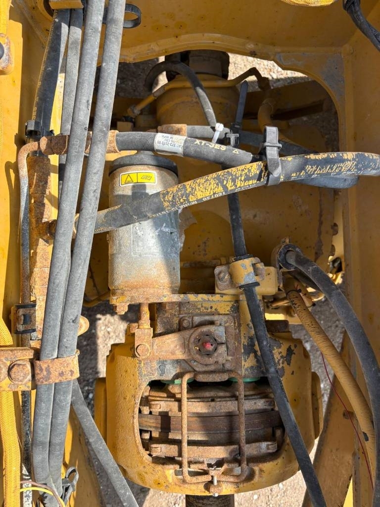 CAT 730 C2 (Tailgate)