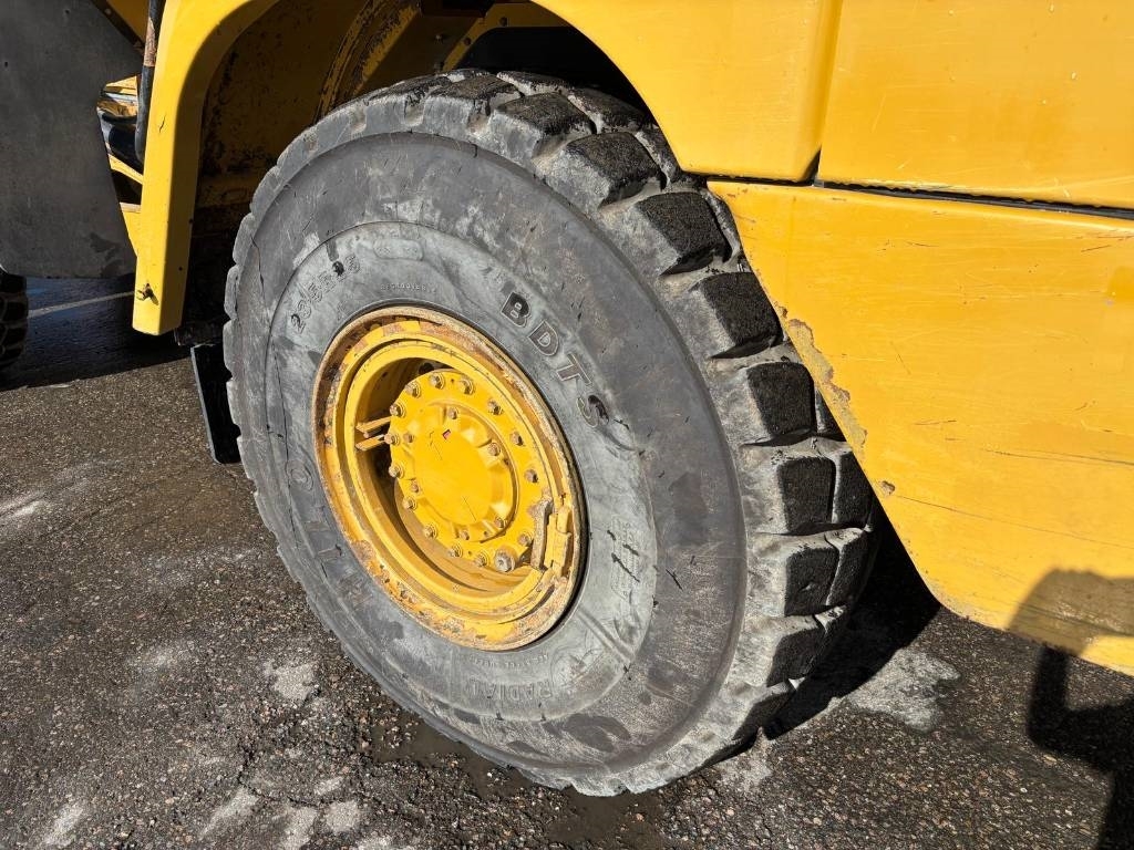 CAT 730 C2 (Tailgate)