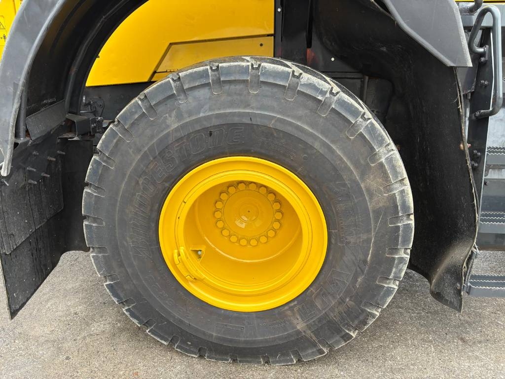 Komatsu WA380-8