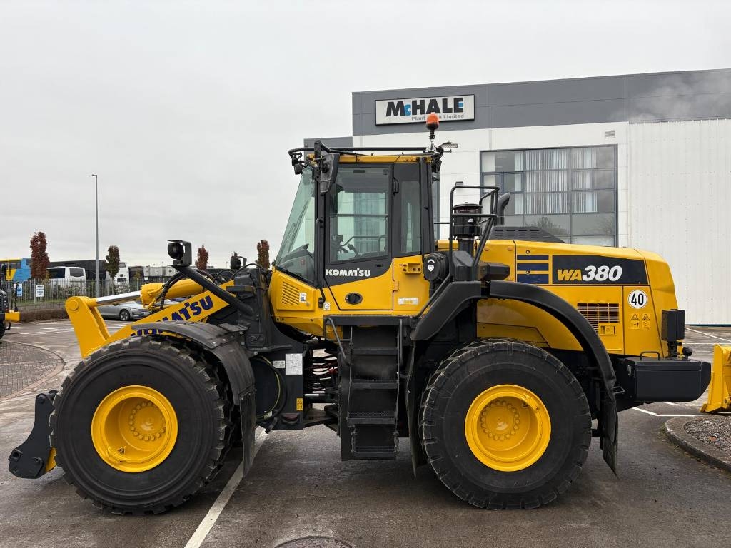 Komatsu WA380-8