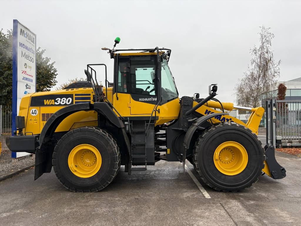 Komatsu WA380-8