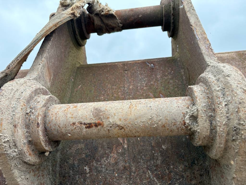 Attachment Sales Bucket